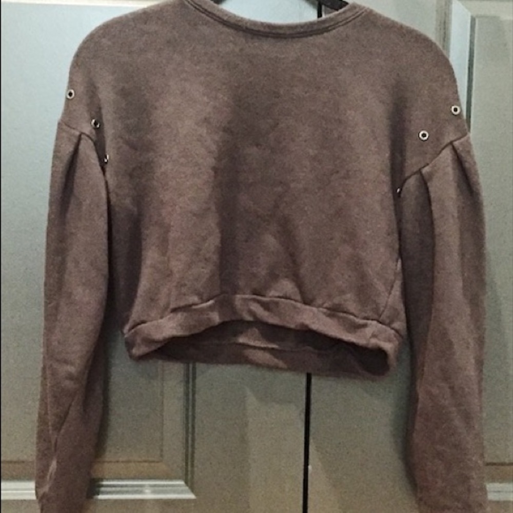 Dark green sweater crop top with sleeve accents